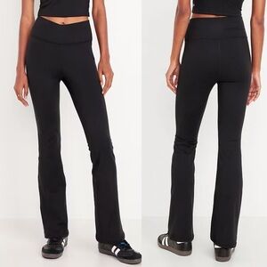 Old Navy Womens Black CloudComfy Extra High Waisted Boot Cut Legging Size 2